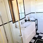 Prázdninový dům Sunset Chateau -piscina Aquecida, Vista Mar Atouguia Da Baleia