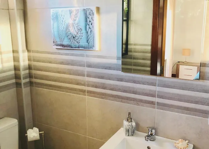 Casa vacanze Sunset Chateau -piscina Aquecida, Vista Mar Atouguia Da Baleia